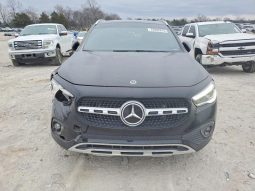 
										Mercedes-Benz GLA full									