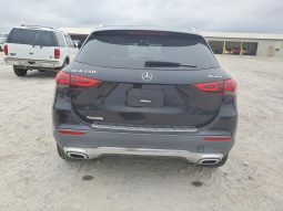 
										Mercedes-Benz GLA full									
