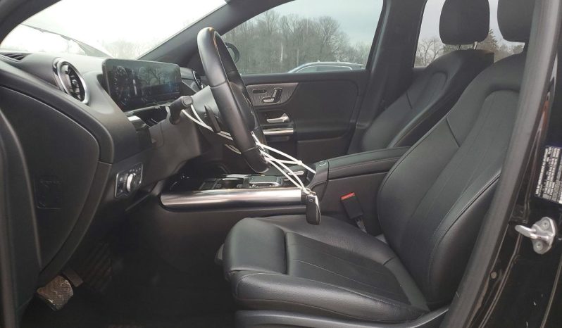 
								Mercedes-Benz GLA full									