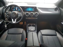 
										Mercedes-Benz GLA full									