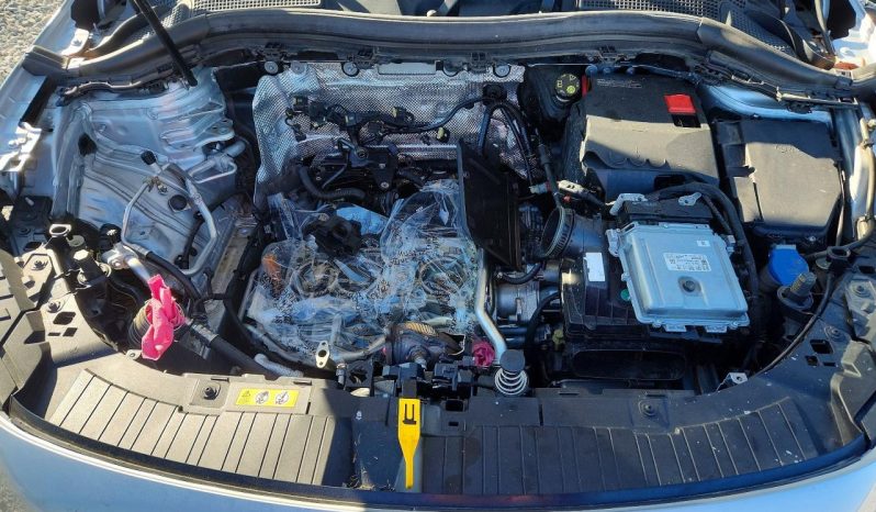 
								Mercedes-Benz GLA-Class full									