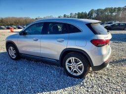 
										Mercedes-Benz GLA-Class full									