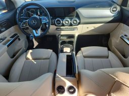 
										Mercedes-Benz GLA-Class full									