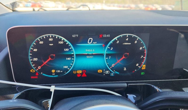 
								Mercedes-Benz GLA-Class full									