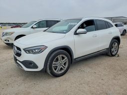 
										Mercedes-Benz GLA-Class full									
