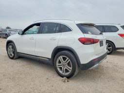 
										Mercedes-Benz GLA-Class full									