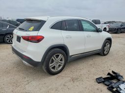 
										Mercedes-Benz GLA-Class full									