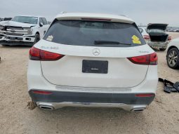 
										Mercedes-Benz GLA-Class full									