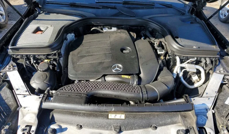 
								Mercedes-benz Glc 300 full									