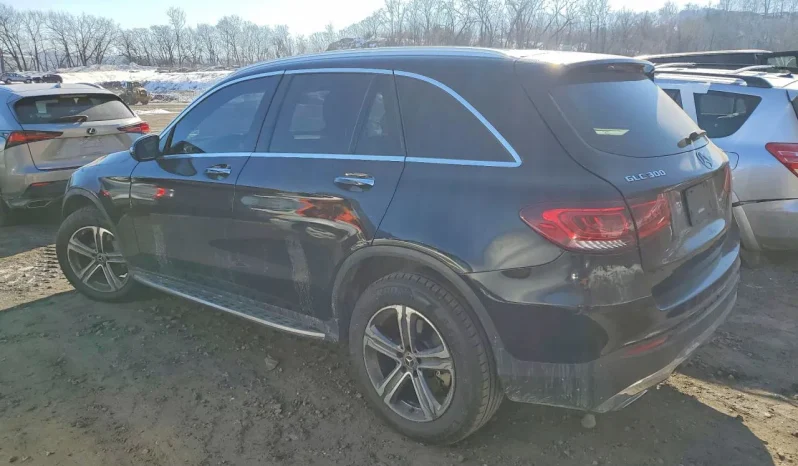 
								Mercedes-benz Glc 300 full									