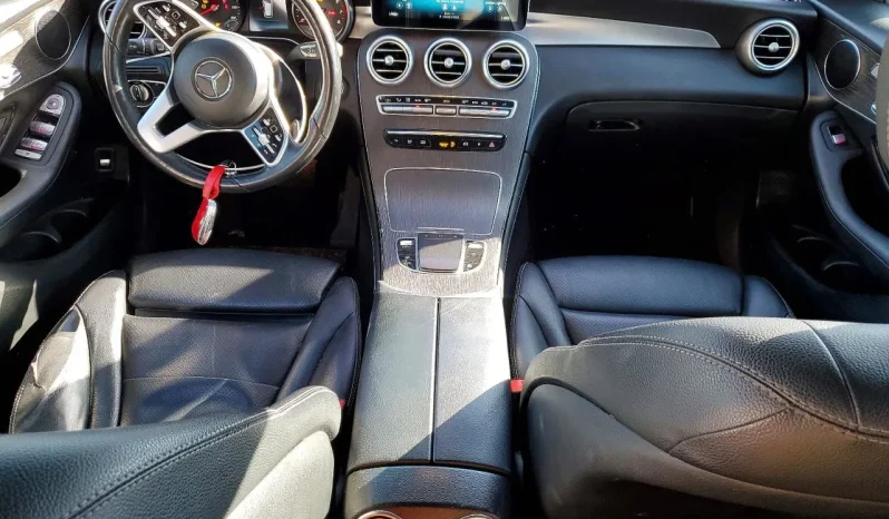 
								Mercedes-benz Glc 300 full									