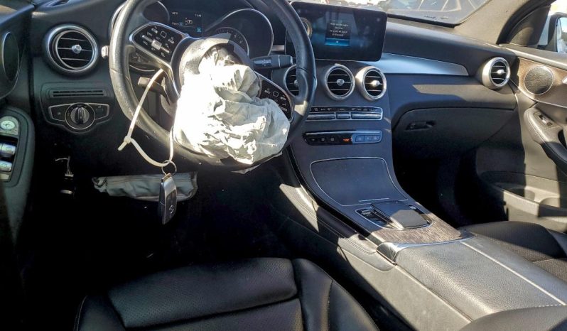 
								Mercedes-Benz GLC-Class full									