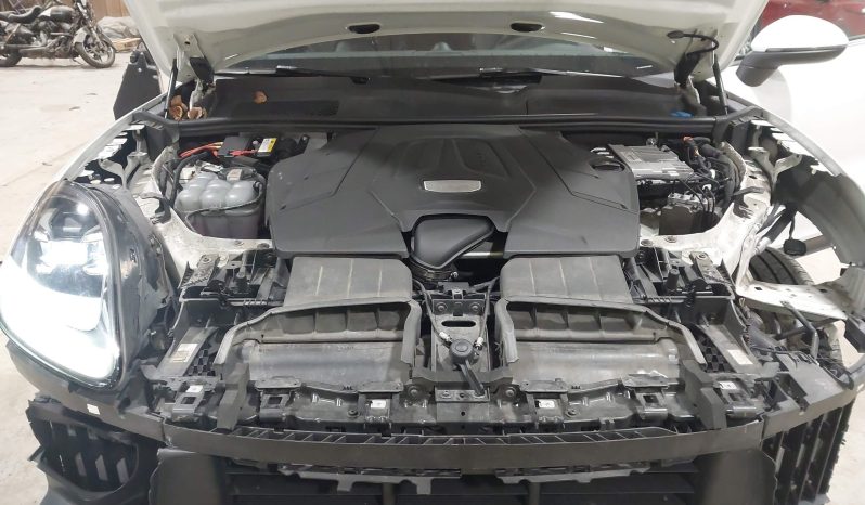 
								2019 Porsche Cayenne full									