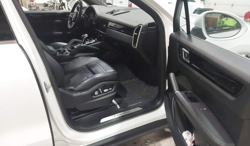 
								2019 Porsche Cayenne full									
