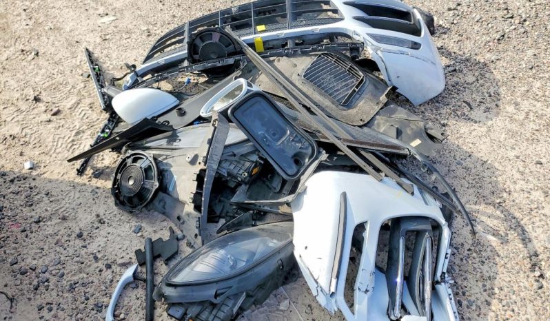 
								2016 Porsche Macan full									