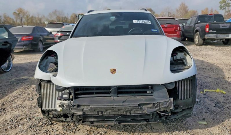 
								2016 Porsche Macan full									