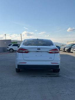
										2019 Ford Fusion full									