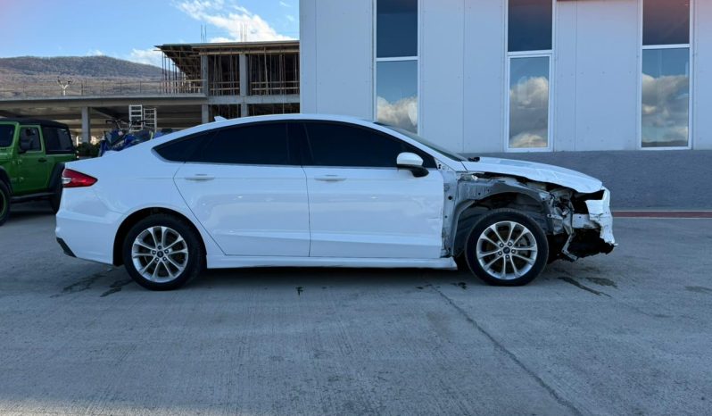 
								2019 Ford Fusion full									