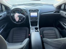 
										2019 Ford Fusion full									