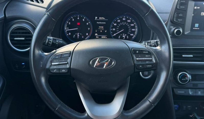 
								Hyundai Kona full									