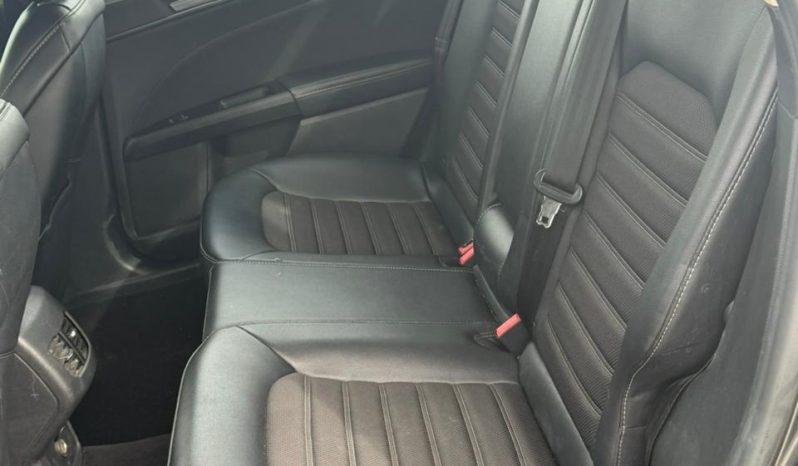 
								2017 Ford Fusion full									