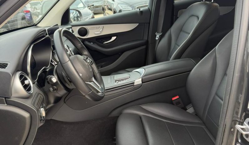 
								2022 Mercedes-Benz GLC-Class full									