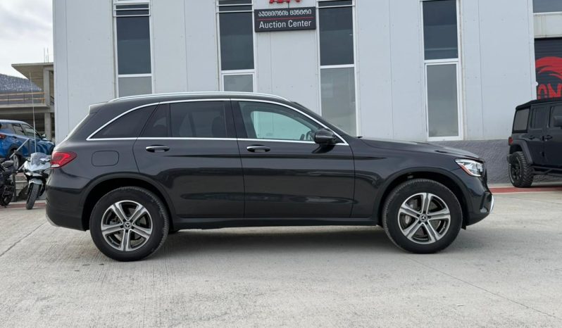 
								2022 Mercedes-Benz GLC-Class full									