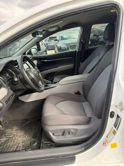 
										2019 Toyota Camry full									