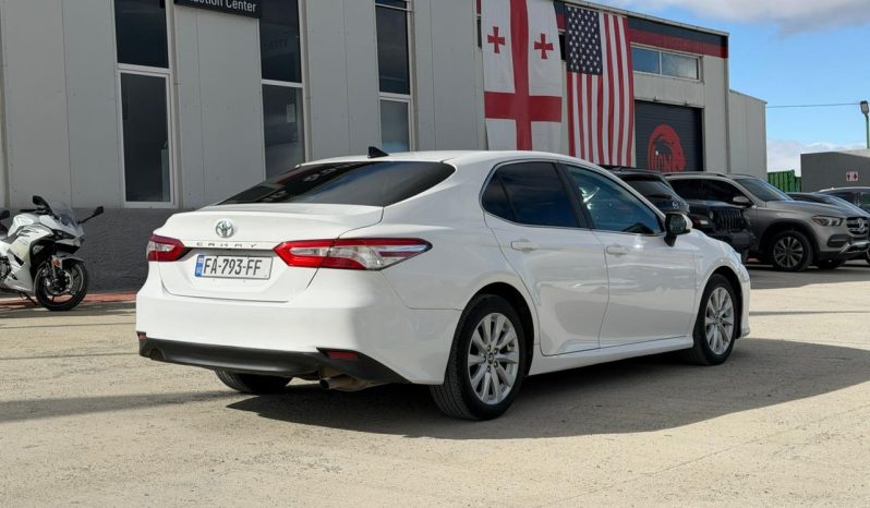 
								2019 Toyota Camry full									