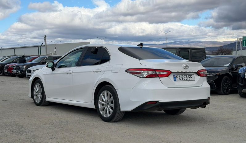 
								2019 Toyota Camry full									