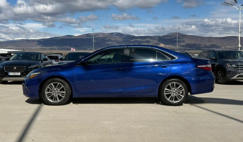 
								2016 Toyota Camry full									