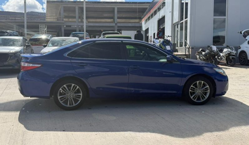 
								2016 Toyota Camry full									