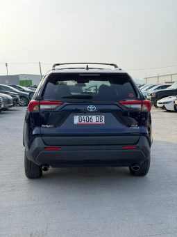 
										2022 Toyota RAV4, Hybrid Xle full									