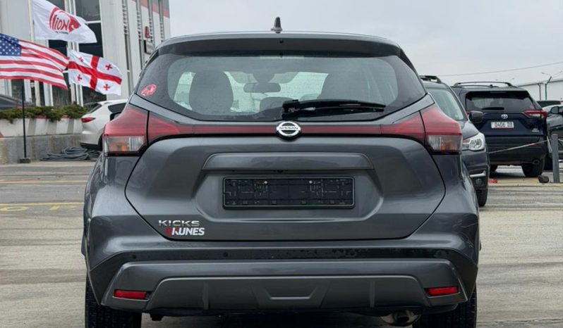
								2021 Nissan Kicks, S Xtronic Cvt full									