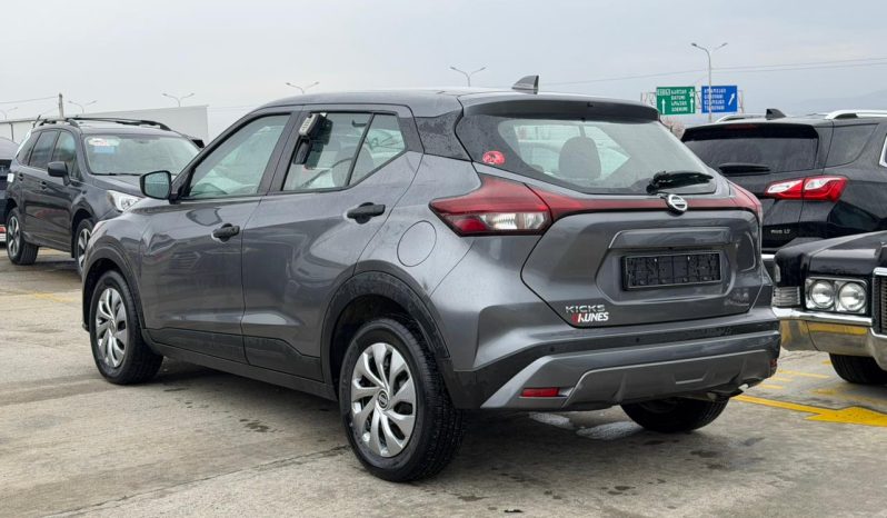 
								2021 Nissan Kicks, S Xtronic Cvt full									
