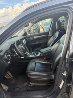 
										2017 Alfa Romeo Stelvio full									