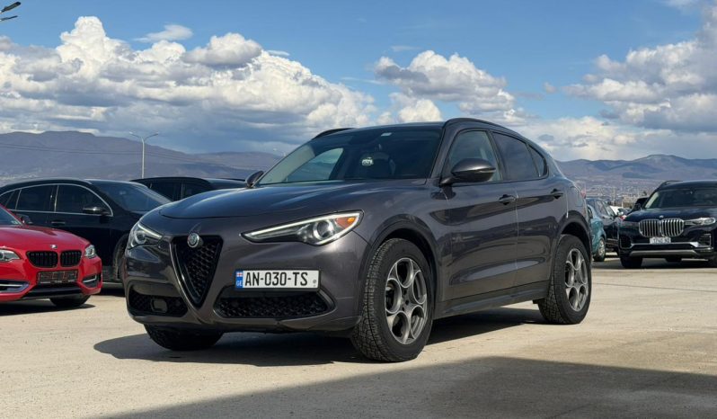 
								2017 Alfa Romeo Stelvio full									