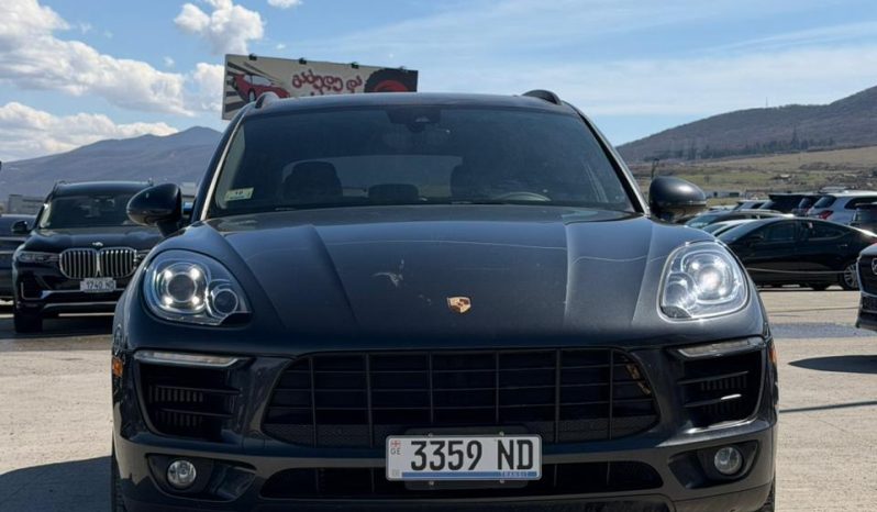 
								2017 Porsche Macan full									