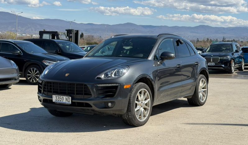 
								2017 Porsche Macan full									