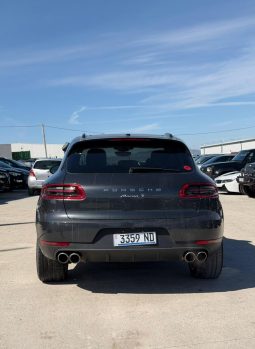 
										2017 Porsche Macan full									