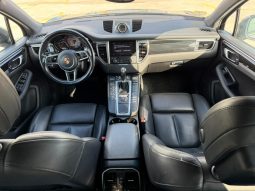 
										2017 Porsche Macan full									