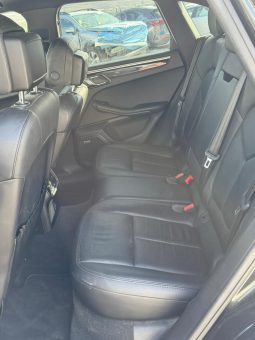 
										2017 Porsche Macan full									