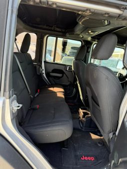 
										JEEP WRANGLER full									