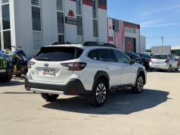 
										2023 Subaru Outback, Limited full									