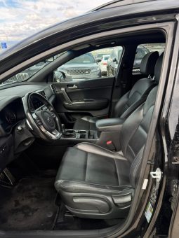 
										2020 KIA Sportage full									