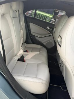 
										2013 Mercedes-Benz CLA-Class, 250 full									