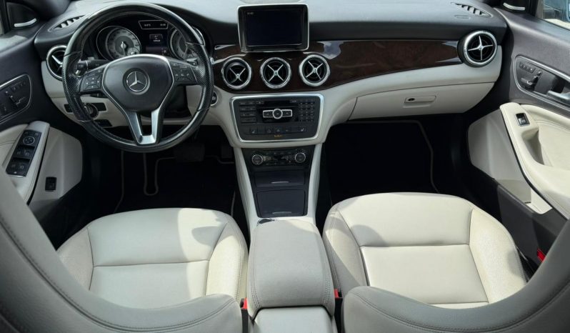 
								2013 Mercedes-Benz CLA-Class, 250 full									