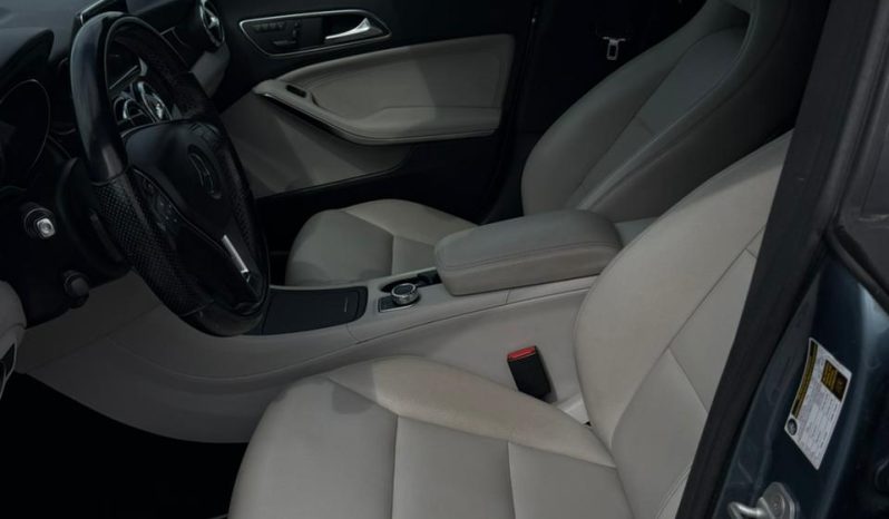 
								2013 Mercedes-Benz CLA-Class, 250 full									