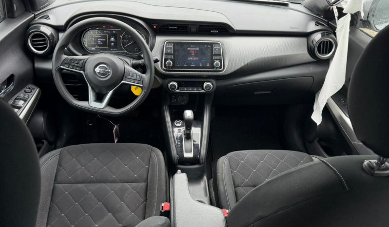 
								NISSAN KICKS full									