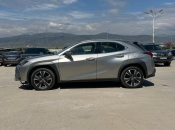 Lexus UX 250h